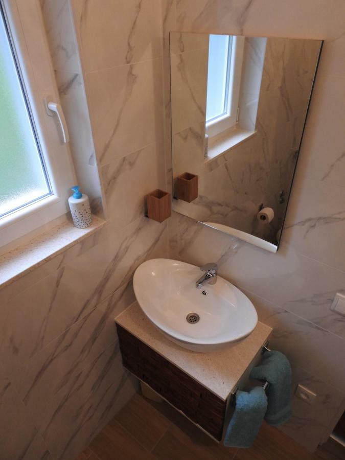 Apartment Sunrise Vid Dugi Rat